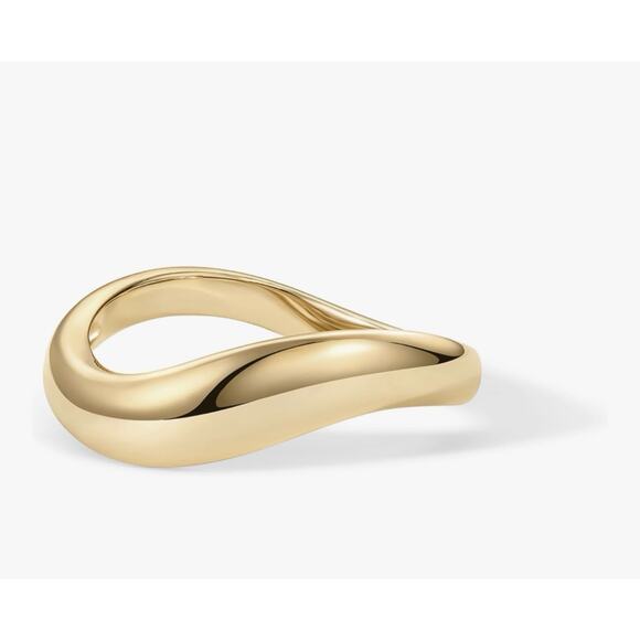 Pavoi Jewelry - PAVOI 14K Gold Plated Wavy Stackable Ring Size 7